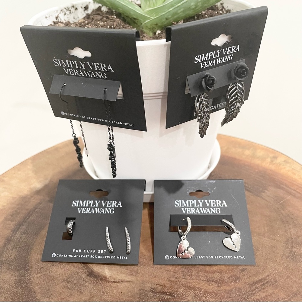 Feather, heart dangling, gray and black, simply vera Vera Wang earrings